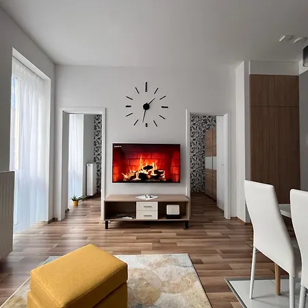 One Step - Center With Self Check-in Apartment *