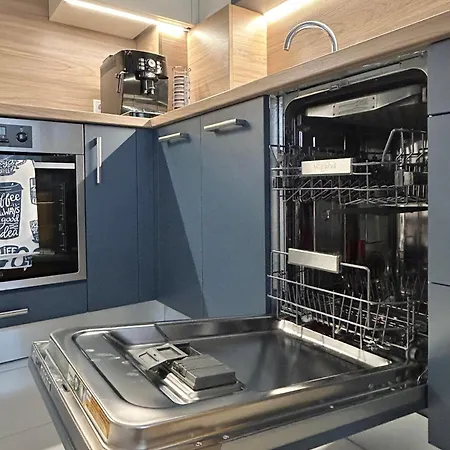 One Step - Center With Self Check-in Apartment *